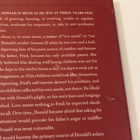 Too Much and Never Enough - Book Mary L. Trump, PH.D. - Picture 4 of 10